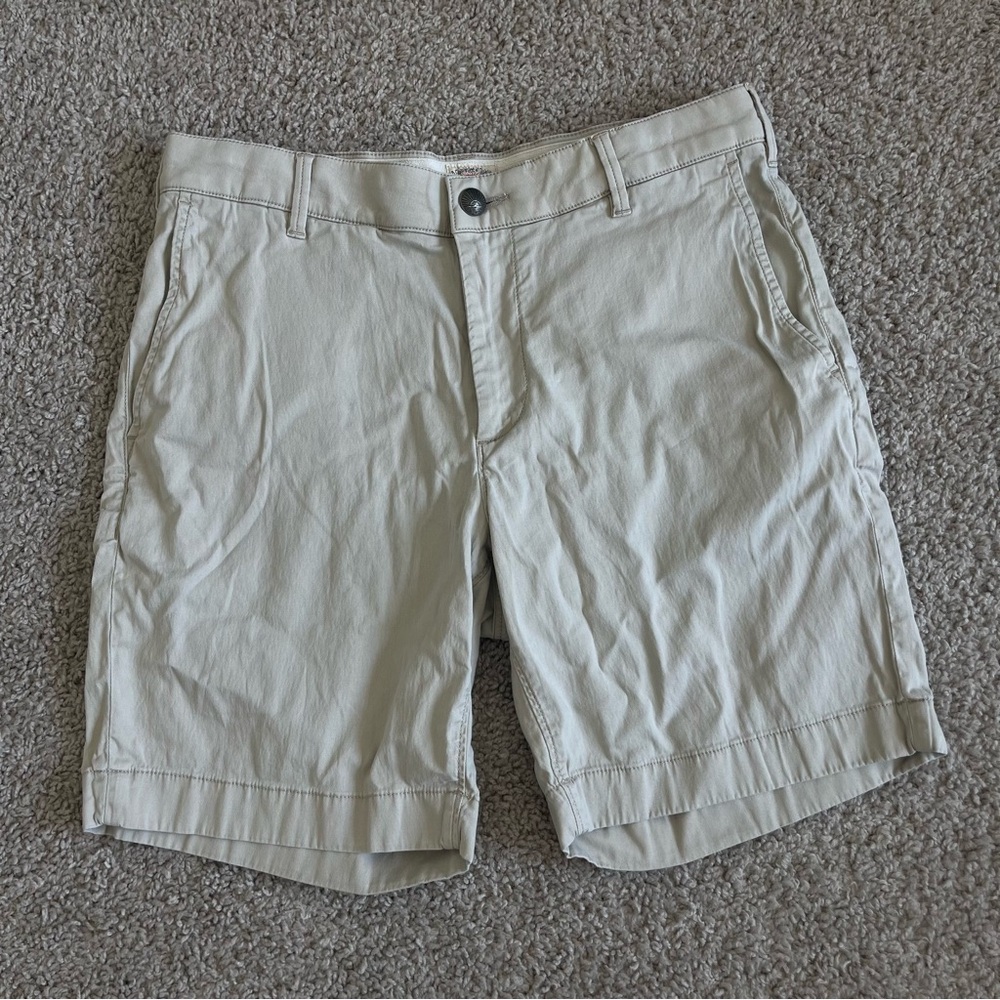 FAHERTY Stretch Waist 7.5" Inseam Shorts